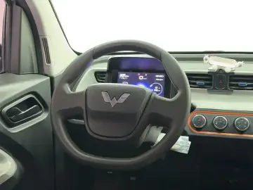 2022 Wuling Mini EV с пробегом 56 400 км