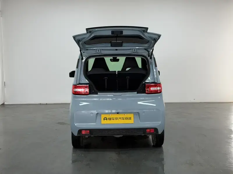 2022 Wuling Mini EV с пробегом 56 400 км