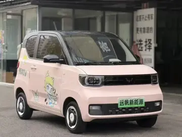 2022 Wuling Mini EV с пробегом 14 000 км