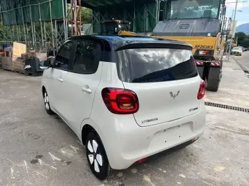 2025 Wuling Mini EV с пробегом 4 000 км
