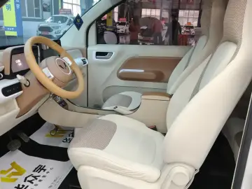 2024 Wuling Mini EV с пробегом 22 000 км
