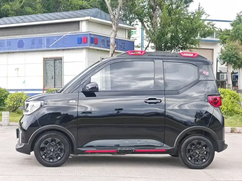 2022 Wuling Mini EV с пробегом 54 000 км