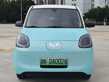 2025 Wuling Mini EV с пробегом 14 600 км