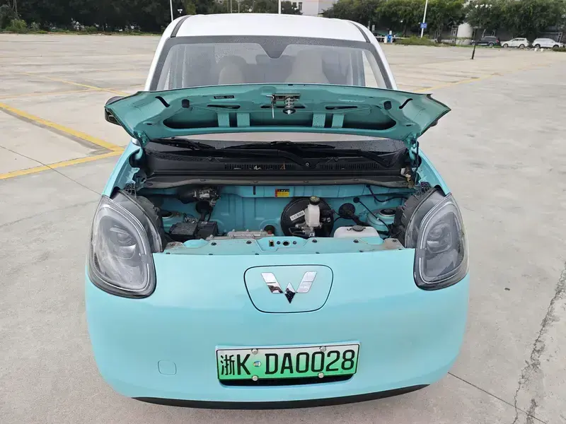 2025 Wuling Mini EV с пробегом 14 600 км