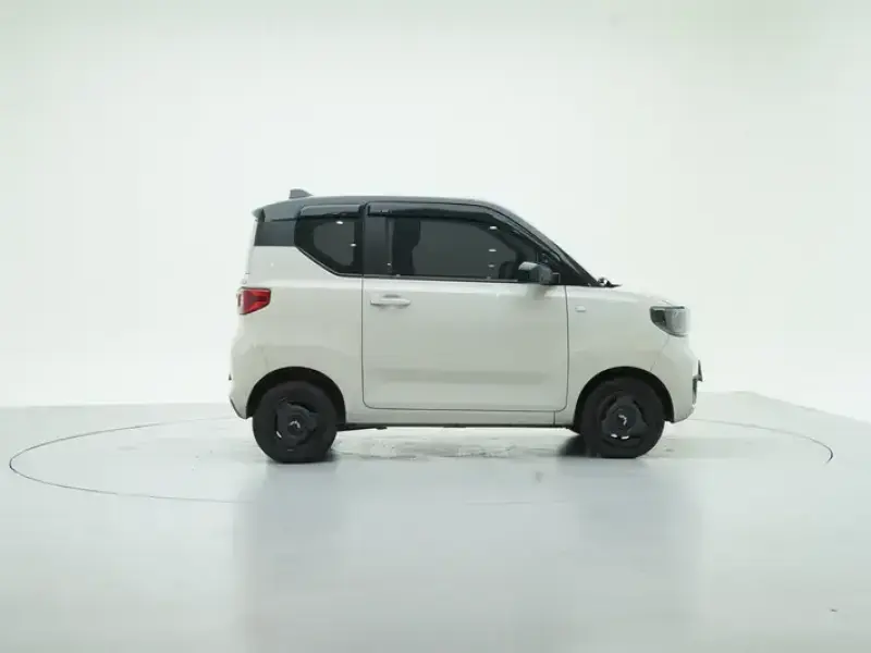 2022 Wuling Mini EV с пробегом 36 400 км