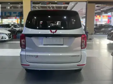 2021 Wuling Hongguang с пробегом 53 000 км