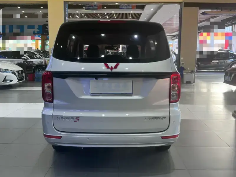 2021 Wuling Hongguang с пробегом 53 000 км