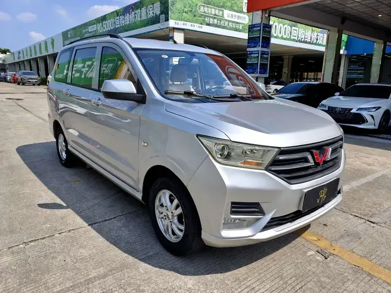 2020 Wuling Hongguang с пробегом 42 000 км