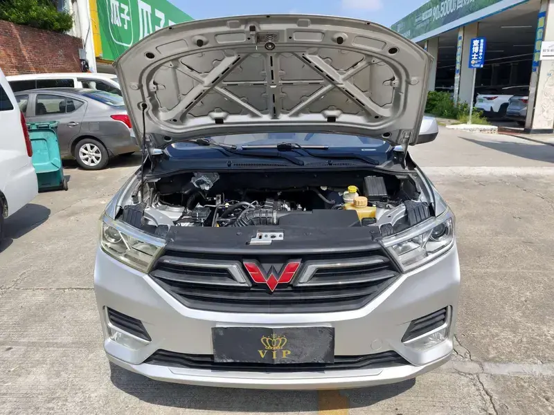 2020 Wuling Hongguang с пробегом 42 000 км