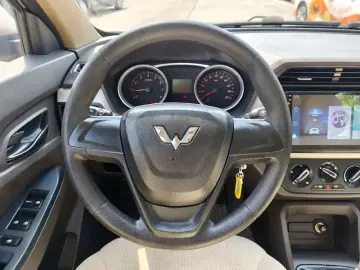 2020 Wuling Hongguang с пробегом 42 000 км