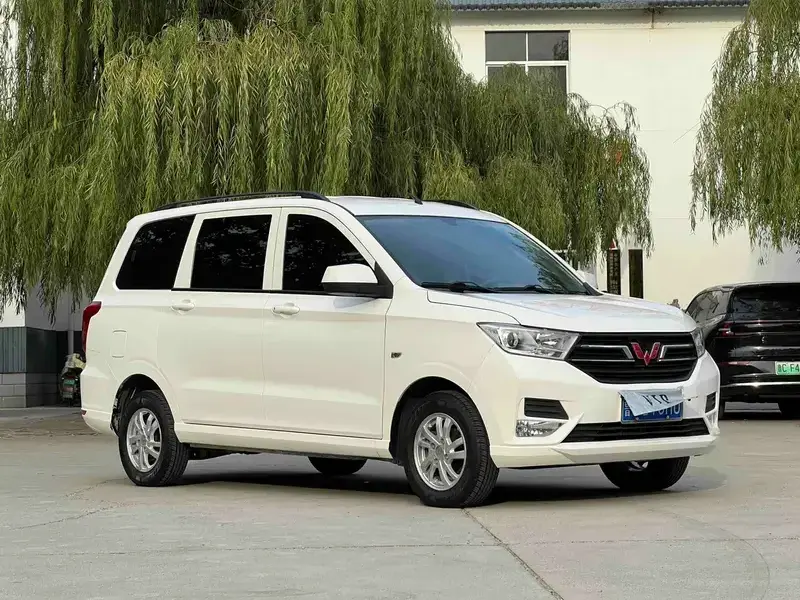 2021 Wuling Hongguang с пробегом 56 000 км