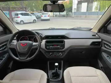 2021 Wuling Hongguang с пробегом 56 000 км