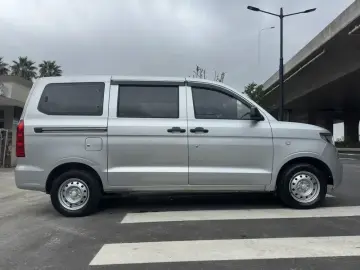2022 Wuling Hongguang V с пробегом 57 000 км