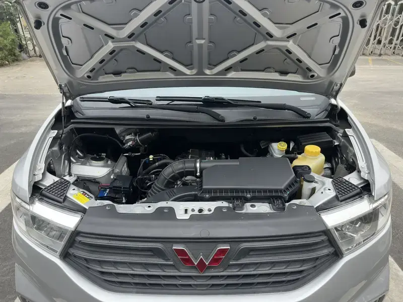2022 Wuling Hongguang V с пробегом 57 000 км
