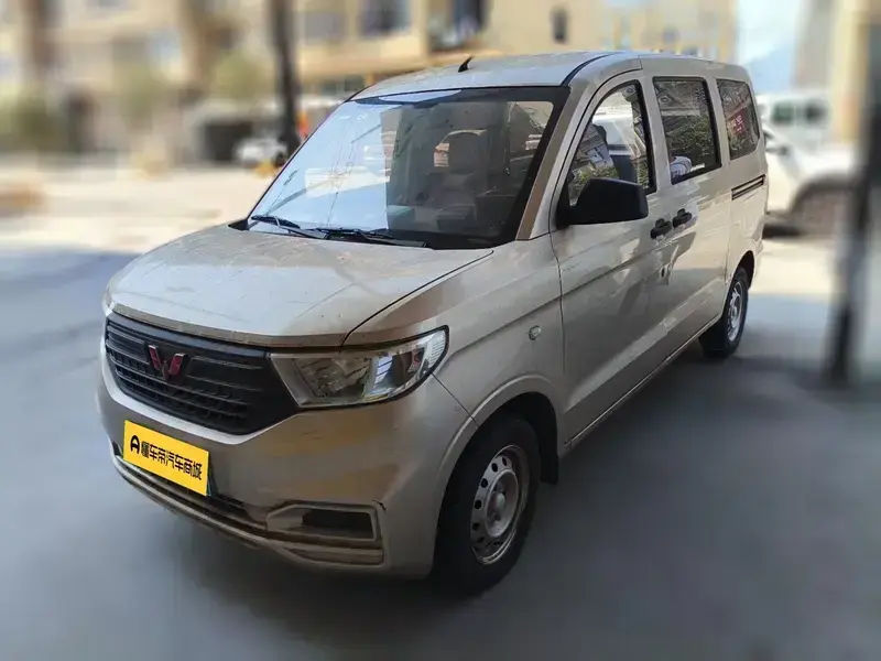 2022 Wuling Hongguang V с пробегом 19 400 км