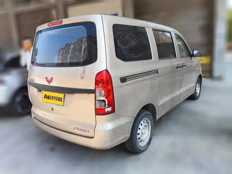 2022 Wuling Hongguang V с пробегом 19 400 км