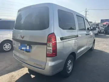 2022 Wuling Hongguang V с пробегом 9 000 км