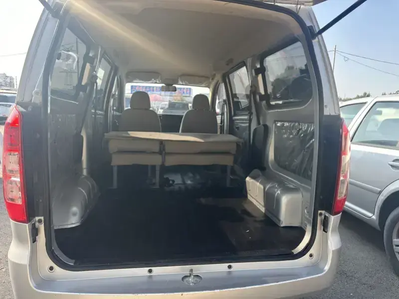 2022 Wuling Hongguang V с пробегом 9 000 км