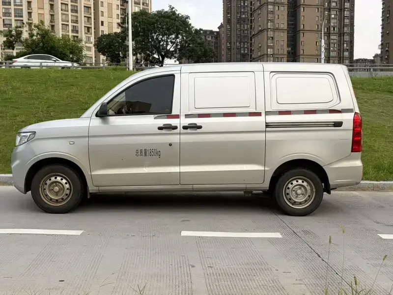 2022 Wuling Hongguang V с пробегом 30 000 км