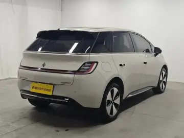 2023 Baojun Cloud с пробегом 24 800 км