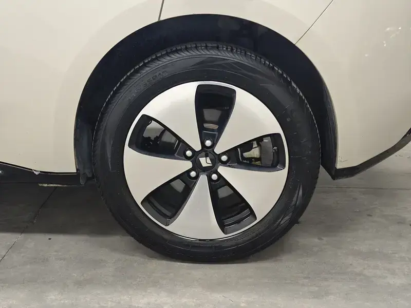 2023 Baojun Cloud с пробегом 24 800 км