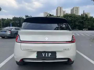2023 Baojun Cloud с пробегом 32 000 км