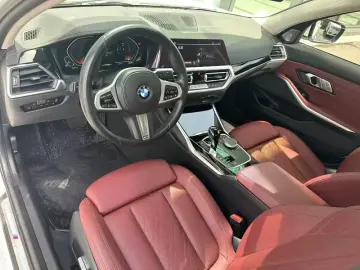 2022 BMW 3 серии с пробегом 23 000 км