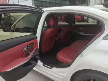 2023 BMW 3 серии с пробегом 31 000 км