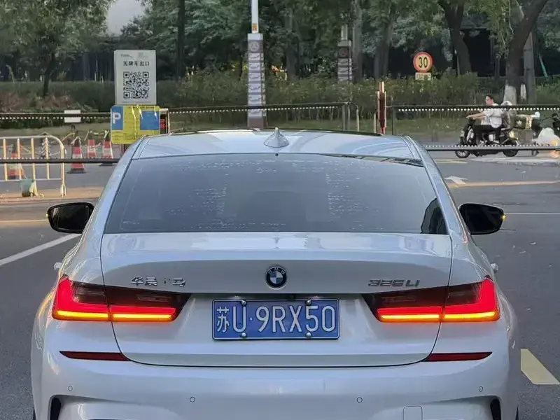 2022 BMW 3 серии с пробегом 140 000 км