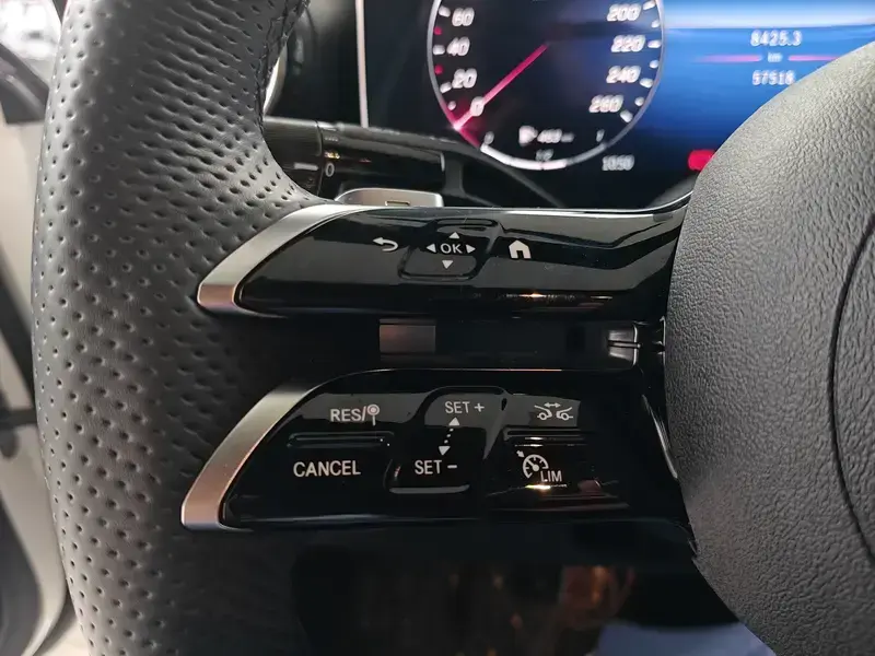 2023 Mercedes-Benz C-Класс с пробегом 57 000 км