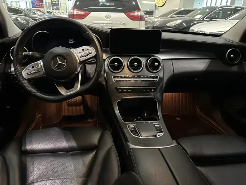 2020 Mercedes-Benz C-Класс с пробегом 136 000 км