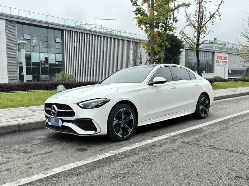 2023 Mercedes-Benz C-Класс с пробегом 50 000 км