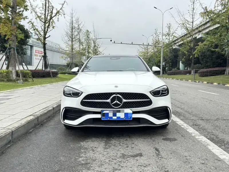 2023 Mercedes-Benz C-Класс с пробегом 50 000 км