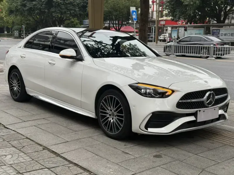 2023 Mercedes-Benz C-Класс с пробегом 32 000 км