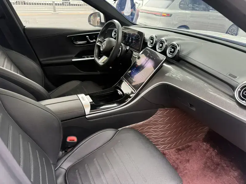 2023 Mercedes-Benz C-Класс с пробегом 32 000 км