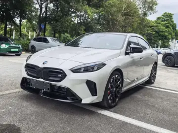 BMW M235L