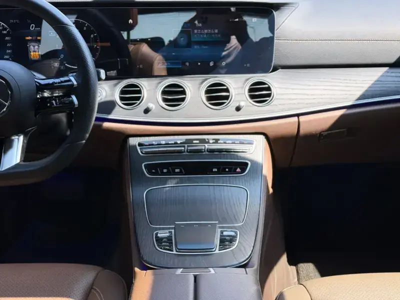 2022 Mercedes-Benz E-Класс с пробегом 42 000 км