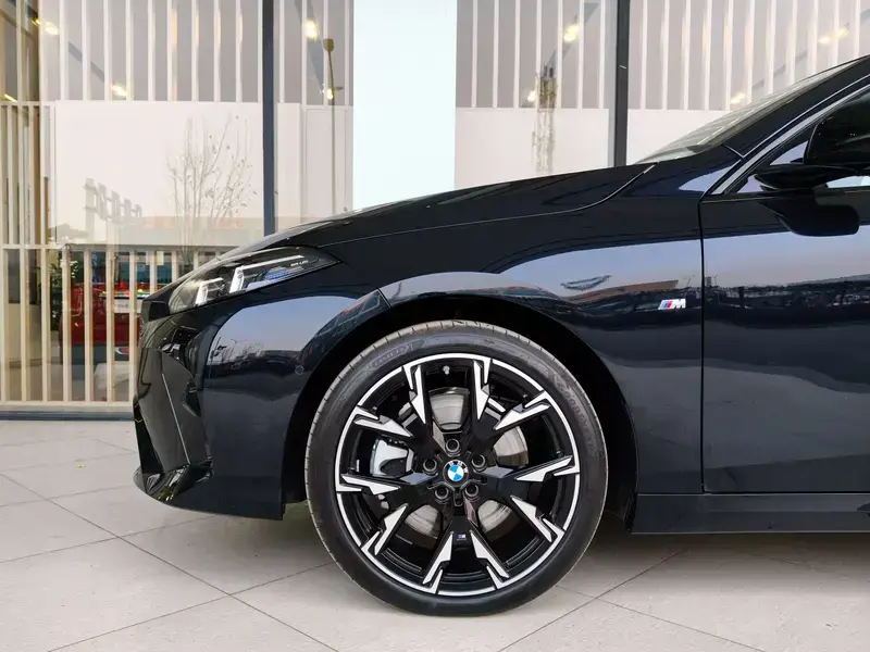 2025 BMW M235L с пробегом 9 700 км