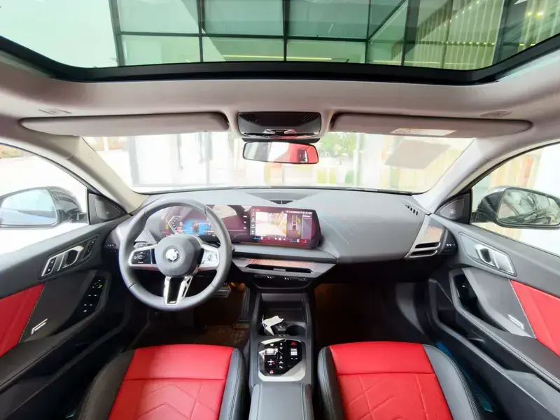 2025 BMW M235L с пробегом 9 700 км