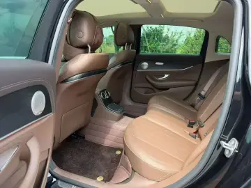 2022 Mercedes-Benz E-Класс с пробегом 31 000 км
