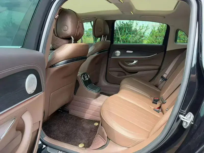 2022 Mercedes-Benz E-Класс с пробегом 31 000 км