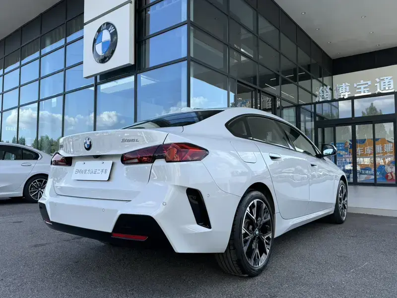 2025 BMW M235L с пробегом 12 000 км