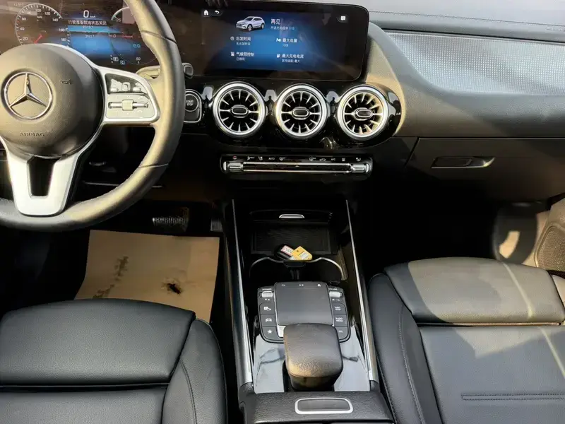 2023 Mercedes-Benz EQA с пробегом 29 000 км