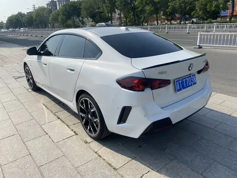 2025 BMW M235L с пробегом 6 400 км
