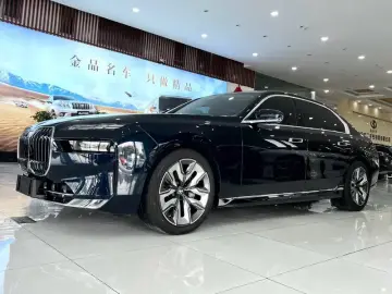 BMW M760Le