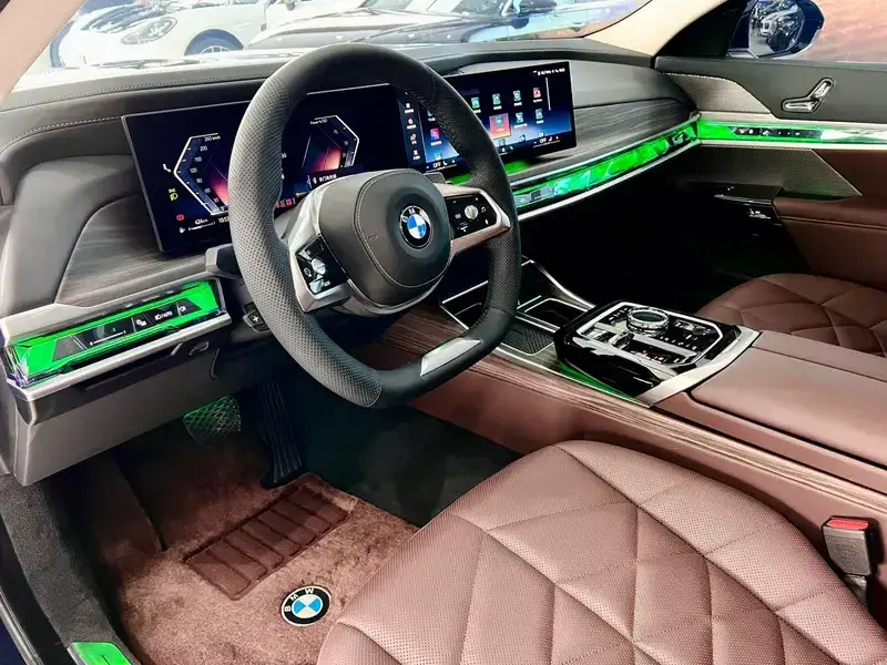 2023 BMW M760Le с пробегом 16 000 км