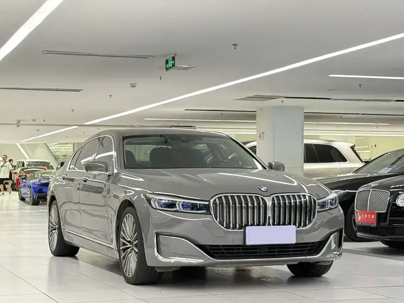 2019 BMW M760Le с пробегом 100 900 км