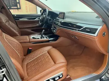 2019 BMW M760Le с пробегом 84 000 км