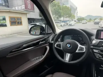 2021 BMW X3 M50 с пробегом 80 000 км