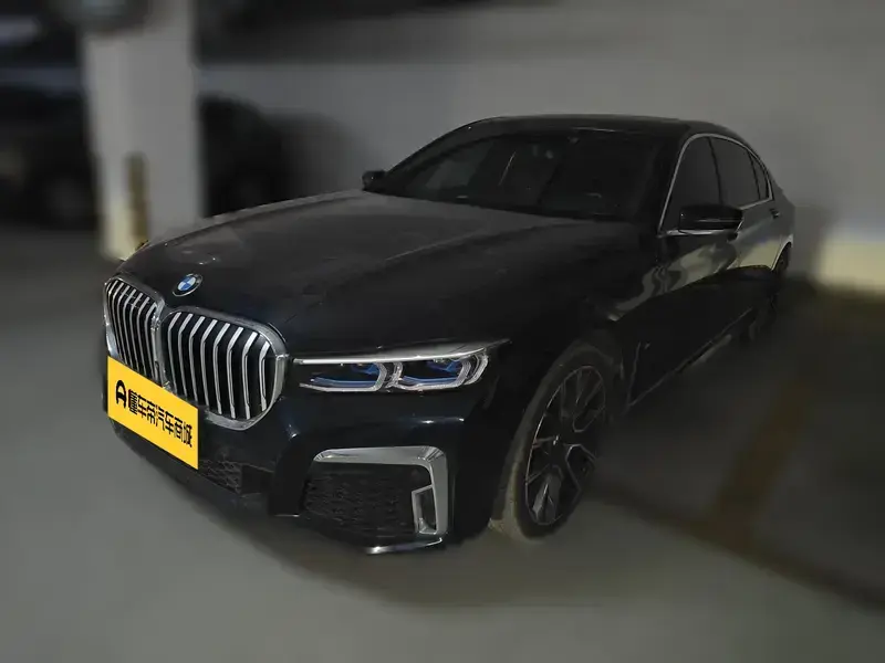 2021 BMW M760Le с пробегом 82 900 км